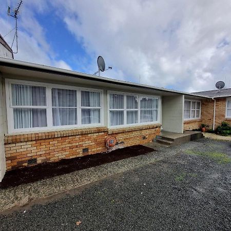 Inner City 2 Bedroom Unit Hamilton Buitenkant foto